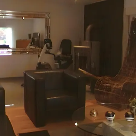 Ferienhaus Kudensee 度假居 *